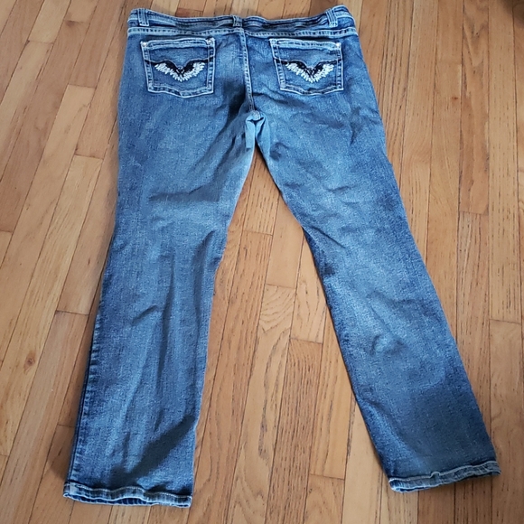 2/$15🦇 Jeans - Picture 2 of 5